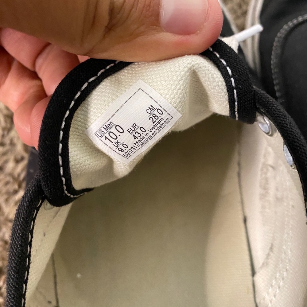 Vans - Picture 5 of 5